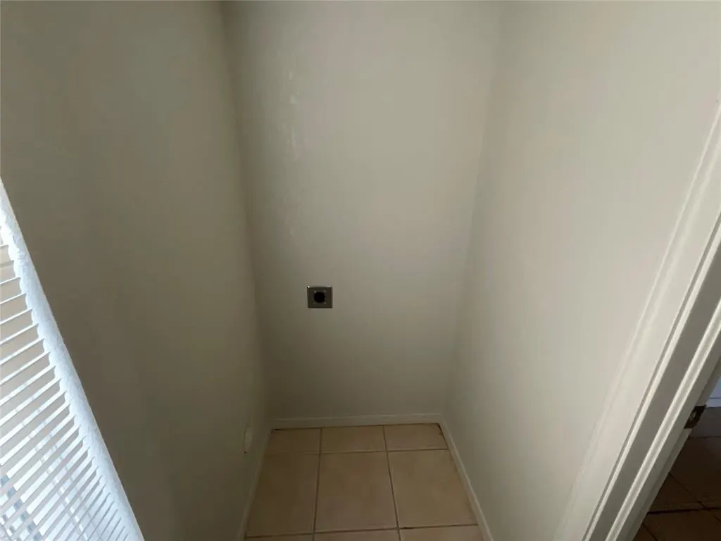 Photo 8 — 5517 Del Creek Road, Oklahoma City, OK 73117