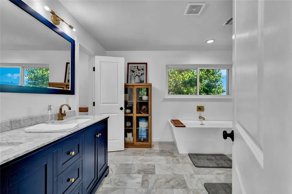 Photo 4 — 4813 Morris Lane, Oklahoma City, OK 73112