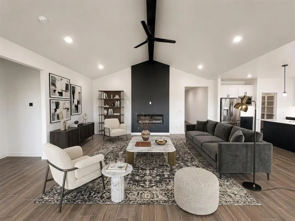 Photo 2 — 4225 NW 180th Street, Edmond, OK 73012