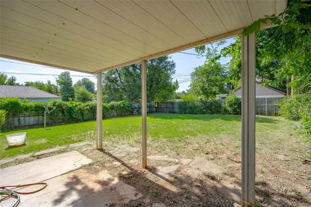 Photo 14 — 2804 NW 46th Street, Oklahoma City, OK 73112