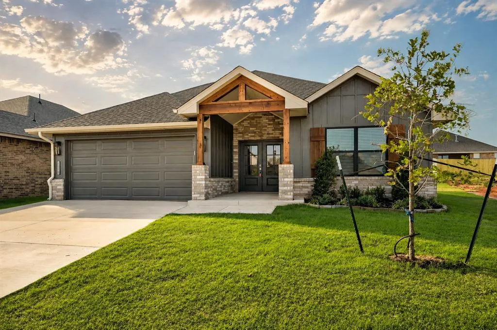 Front exterior — 4308 Ranchwood Drive, Edmond, OK 73025