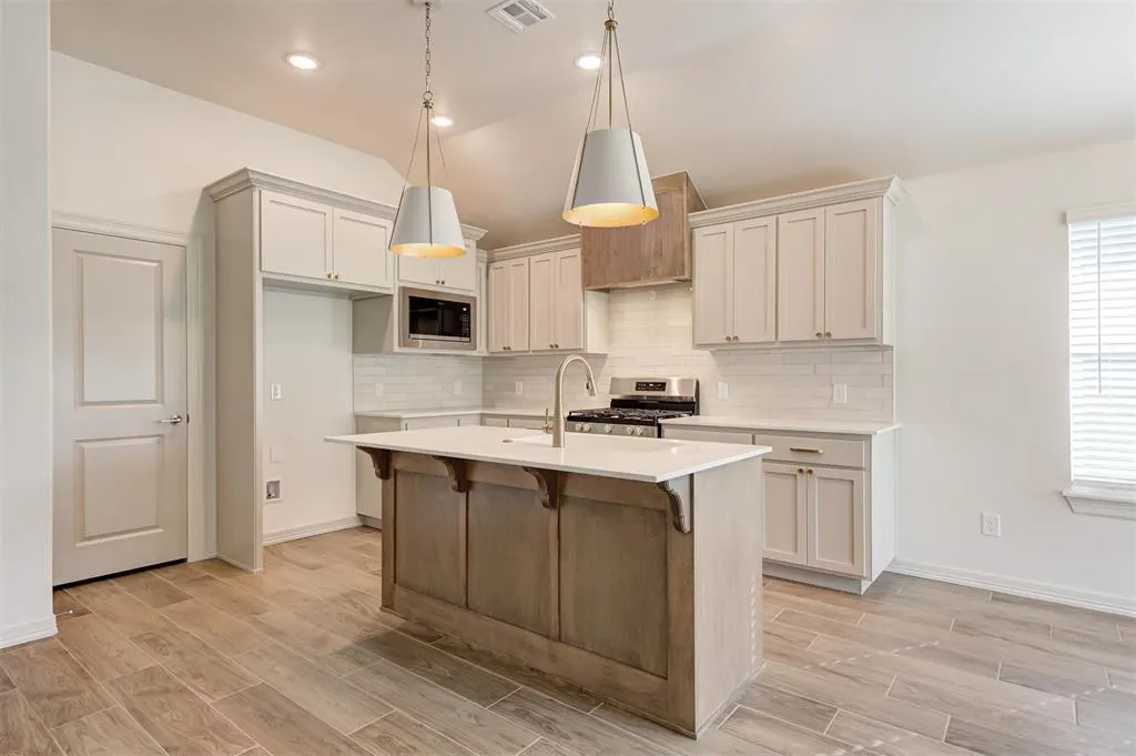 Photo 7 — 4308 Ranchwood Drive, Edmond, OK 73025
