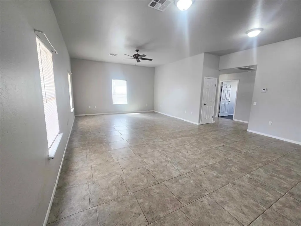 Photo 2 — 2851 Cobalt Court NW, Piedmont, OK 73078