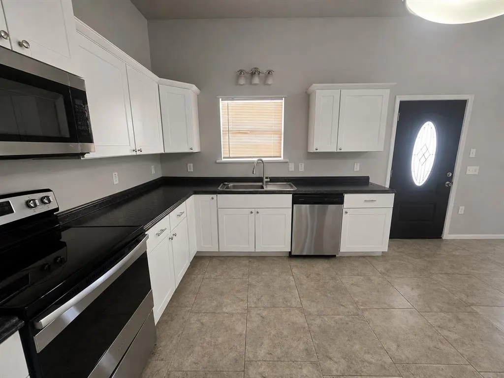 Photo 7 — 2851 Cobalt Court NW, Piedmont, OK 73078