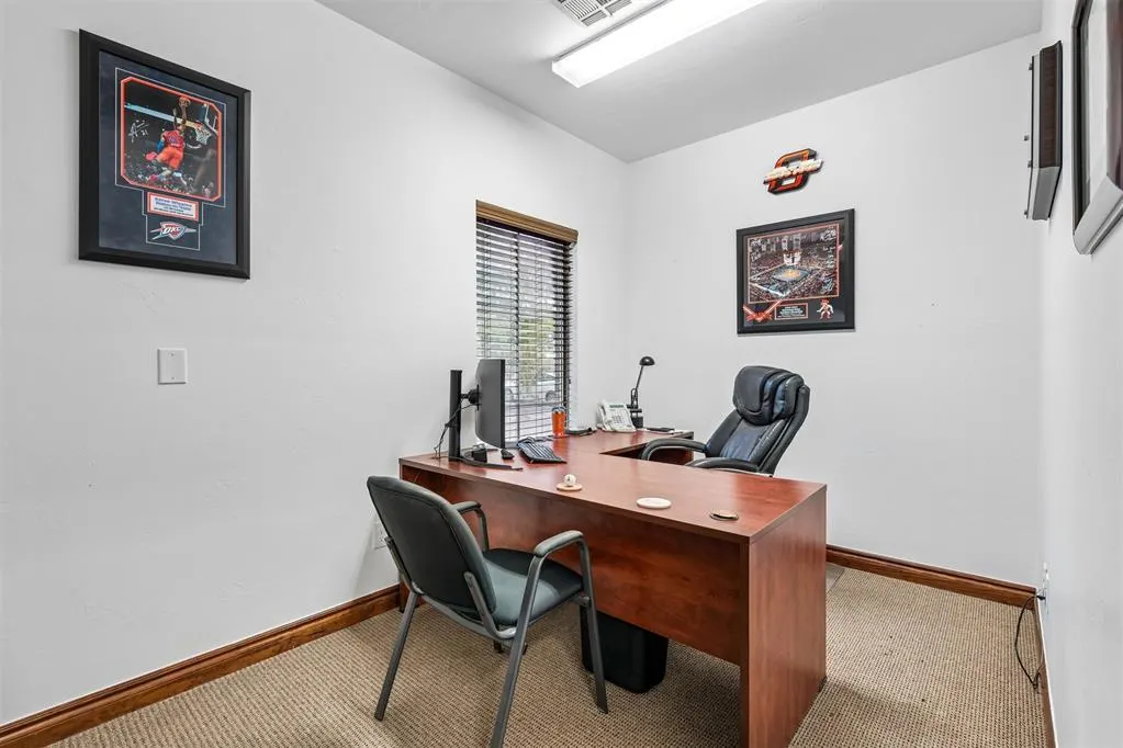 Photo 20 — 2949 S Bryant Avenue, Edmond, OK 73013
