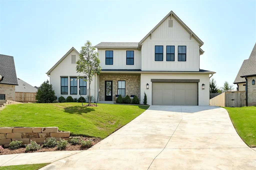 Front exterior — 2432 Amante Court, Edmond, OK 73034