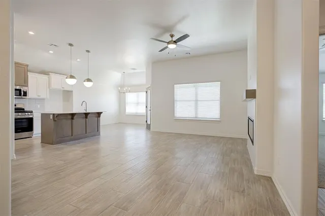 Photo 5 — 12008 NW 120th Street, Yukon, OK 73099