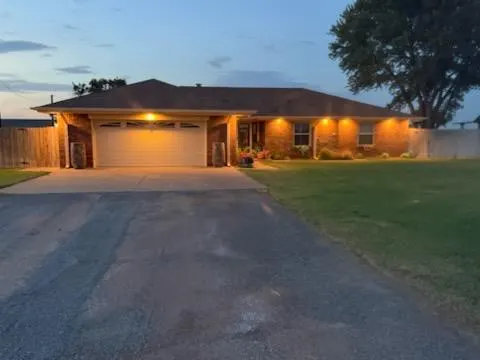 Photo 2 — 19797 E 1160 Road, Elk City, OK 73644