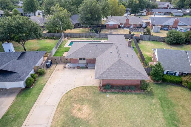 Photo 3 — 3108 Chaucer Drive, Oklahoma City, OK 73120