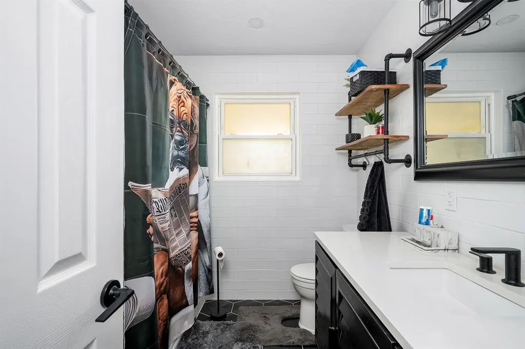 Photo 17 — 3108 Chaucer Drive, Oklahoma City, OK 73120
