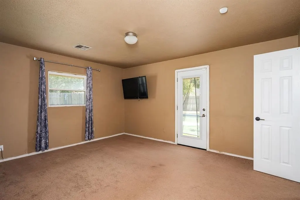 Photo 18 — 3108 Chaucer Drive, Oklahoma City, OK 73120