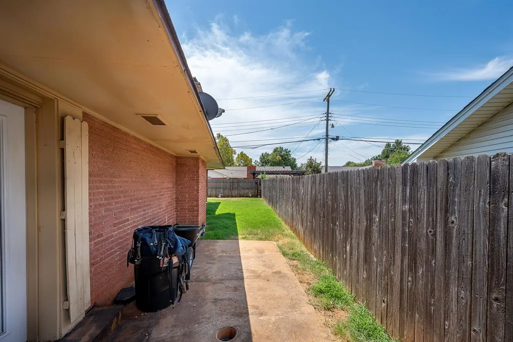Photo 25 — 3108 Chaucer Drive, Oklahoma City, OK 73120