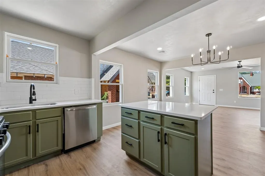 Photo 19 — 940 East Drive, Oklahoma City, OK 73105