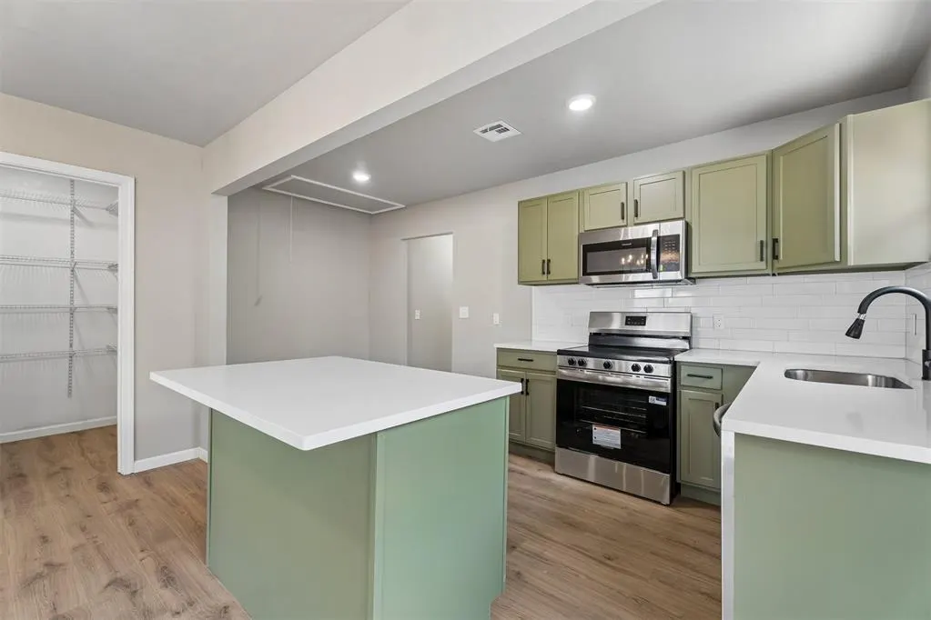 Photo 21 — 940 East Drive, Oklahoma City, OK 73105