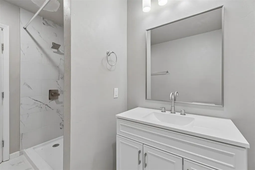 Photo 36 — 940 East Drive, Oklahoma City, OK 73105