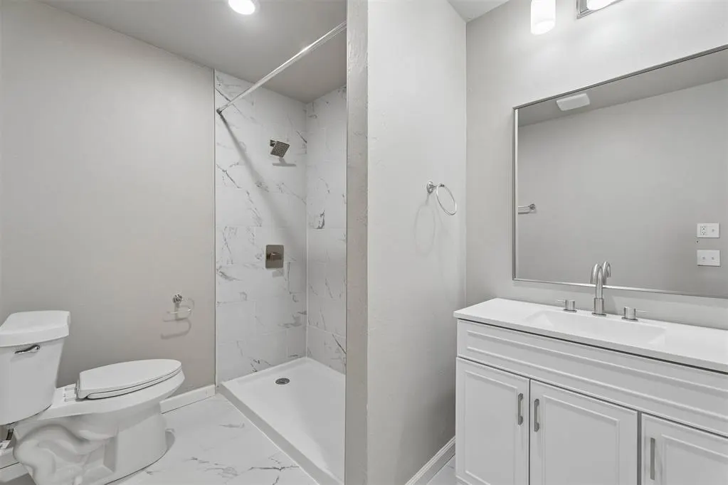 Photo 42 — 940 East Drive, Oklahoma City, OK 73105