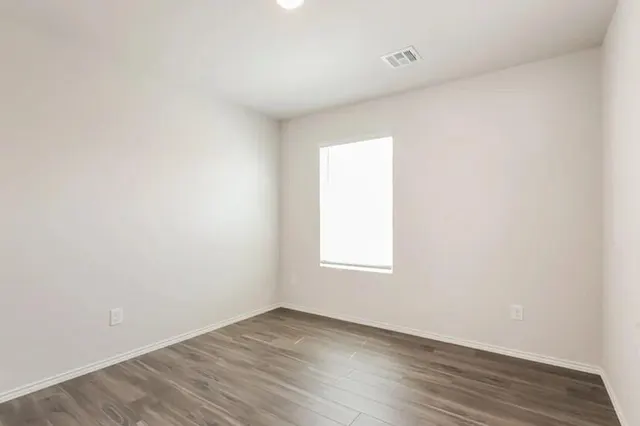 Photo 8 — 2504 Rosewood Lane, El Reno, OK 73036
