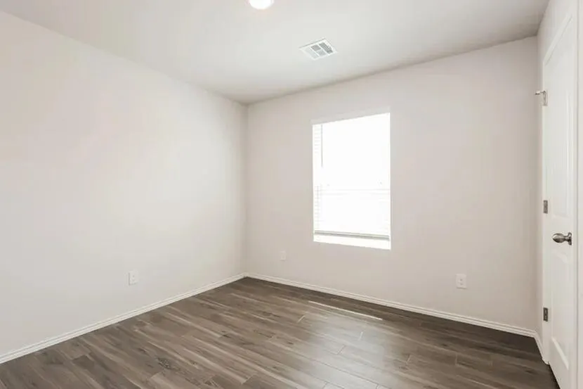 Photo 11 — 2504 Rosewood Lane, El Reno, OK 73036