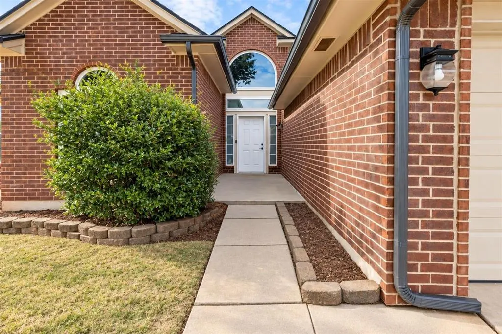 Front exterior — 6704 NW 131st Street, Oklahoma City, OK 73142