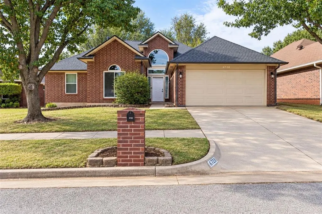 Photo 2 — 6704 NW 131st Street, Oklahoma City, OK 73142