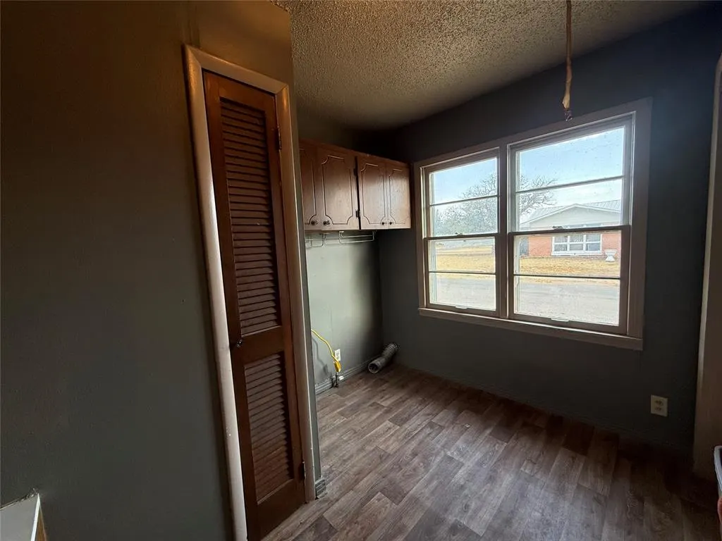 Photo 13 — 1501 N Crain Street, Altus, OK 73521