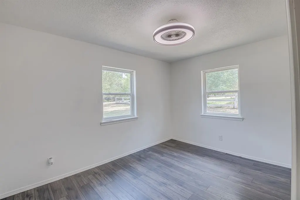 Photo 8 — 965 Cabin Road, Harrah, OK 73045