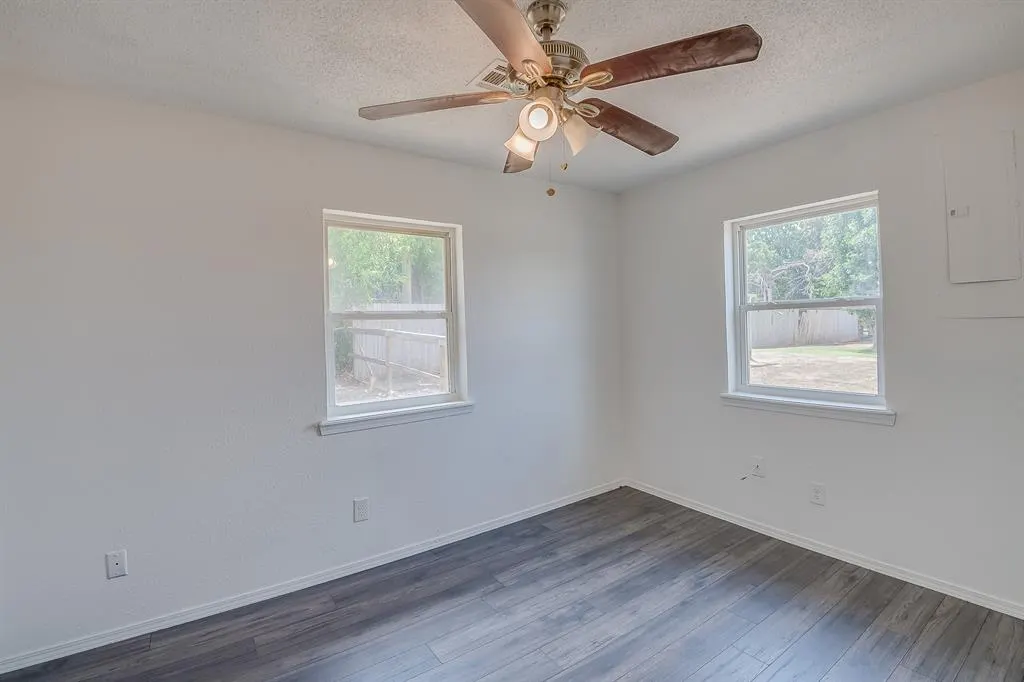Photo 10 — 965 Cabin Road, Harrah, OK 73045