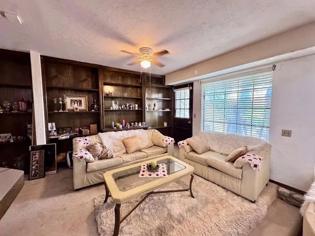 Photo 5 — 2825 Tealwood Drive, Oklahoma City, OK 73120