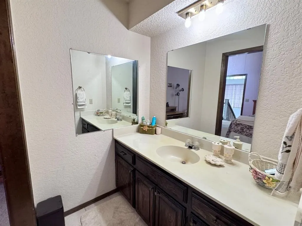 Photo 28 — 2825 Tealwood Drive, Oklahoma City, OK 73120