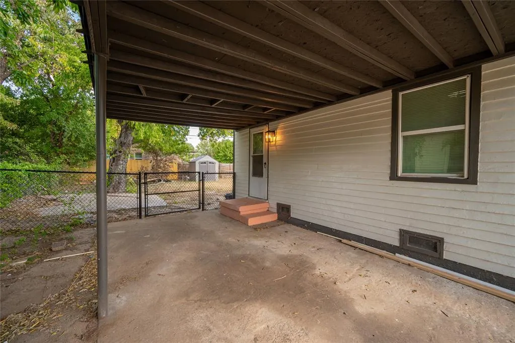 Photo 4 — 5600 N Donald Avenue, Warr Acres, OK 73122