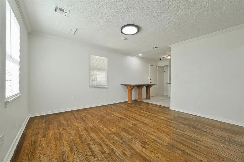 Photo 5 — 5600 N Donald Avenue, Warr Acres, OK 73122