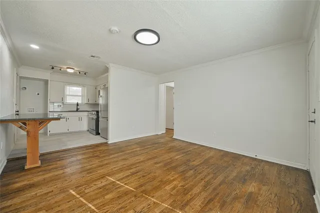 Photo 8 — 5600 N Donald Avenue, Warr Acres, OK 73122