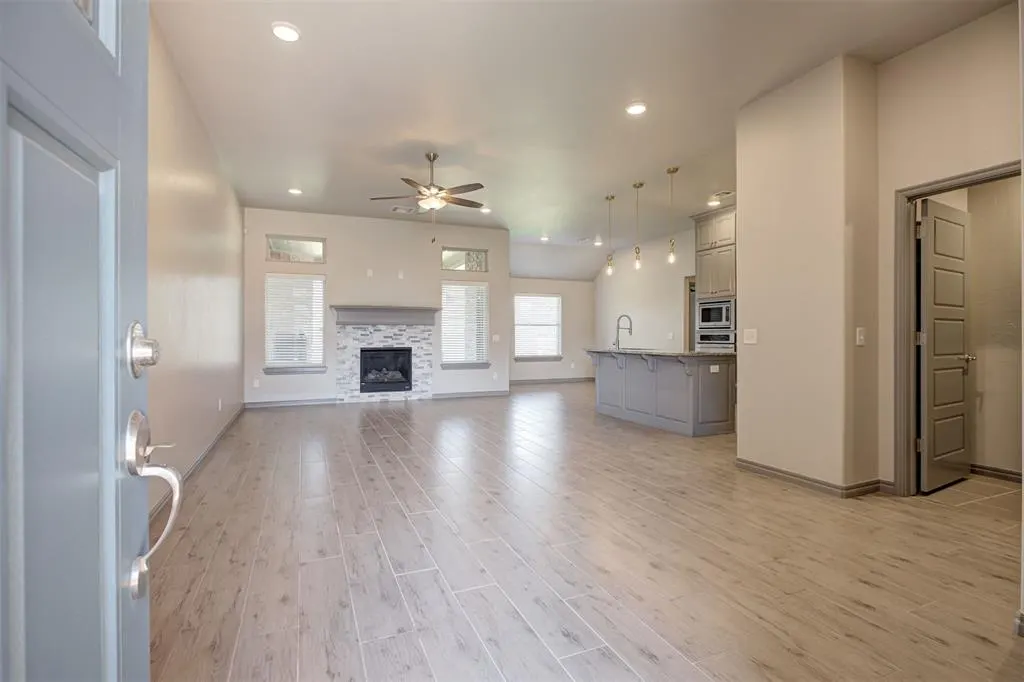 Photo 6 — 8117 NW 160th Street, Edmond, OK 73013