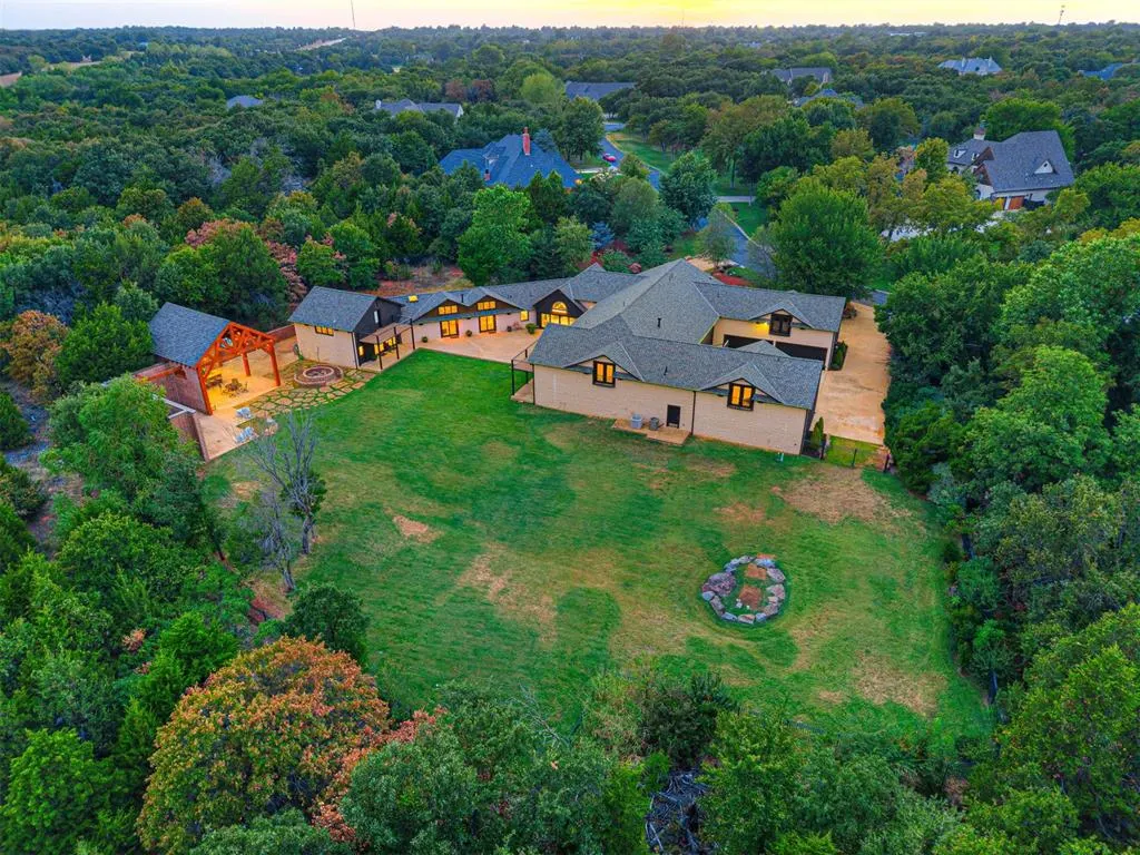 Photo 3 — 5220 NE 131st Court, Edmond, OK 73013
