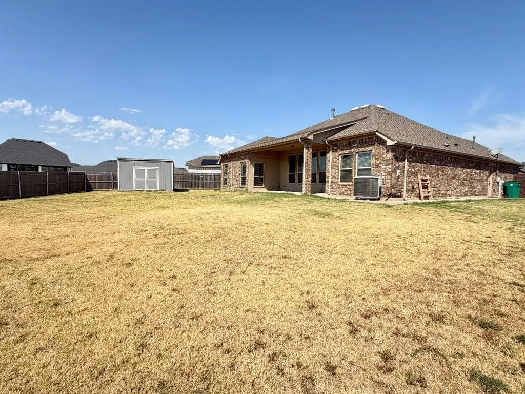 Photo 19 — 10432 NW 33rd Street, Yukon, OK 73099