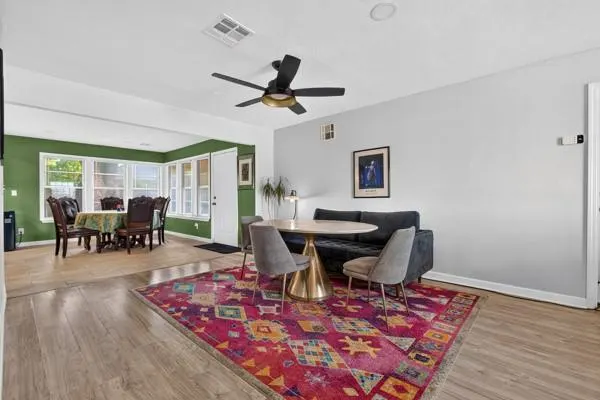 Photo 5 — 1460 N Broadway Avenue, Moore, OK 73160