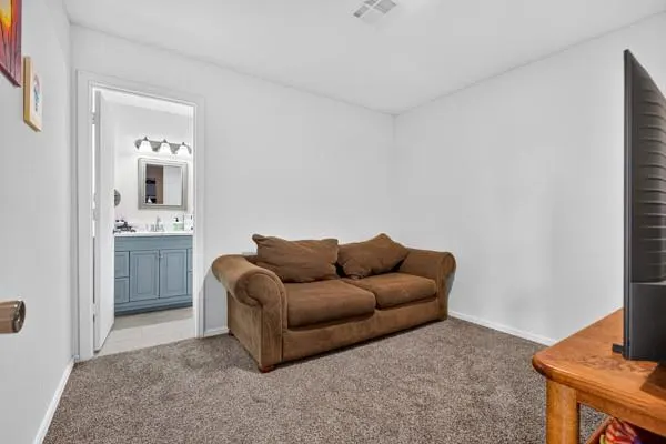 Photo 11 — 1460 N Broadway Avenue, Moore, OK 73160