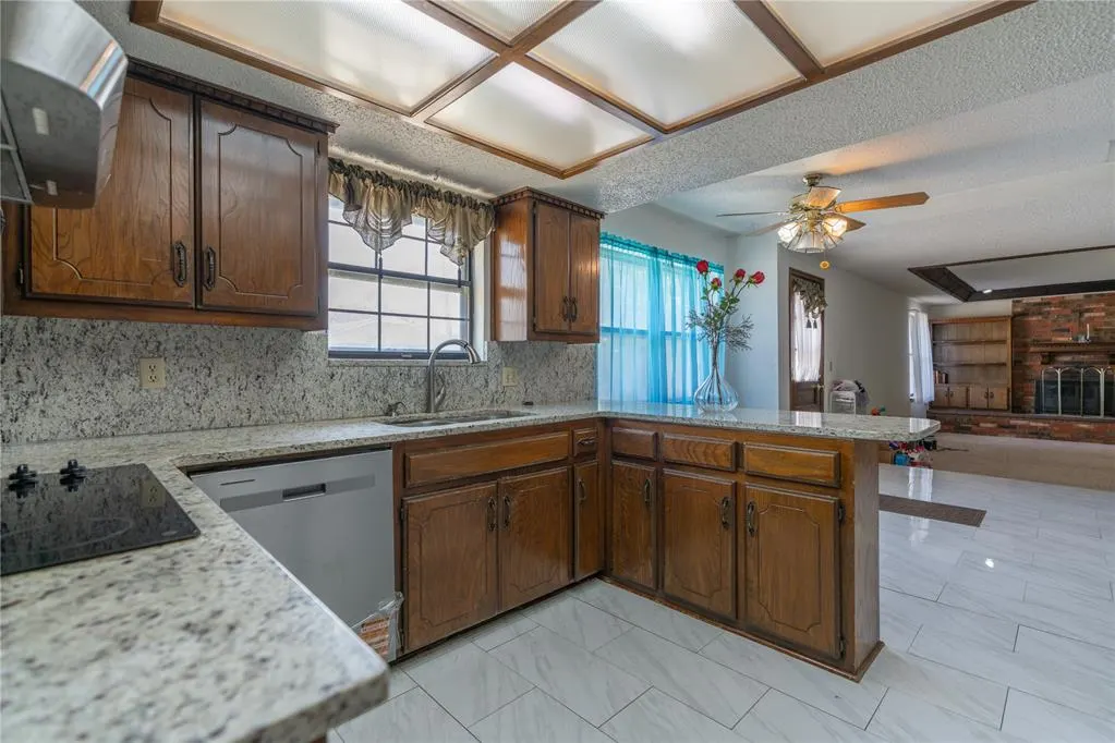 Photo 16 — 212 Americana Court, Norman, OK 73069