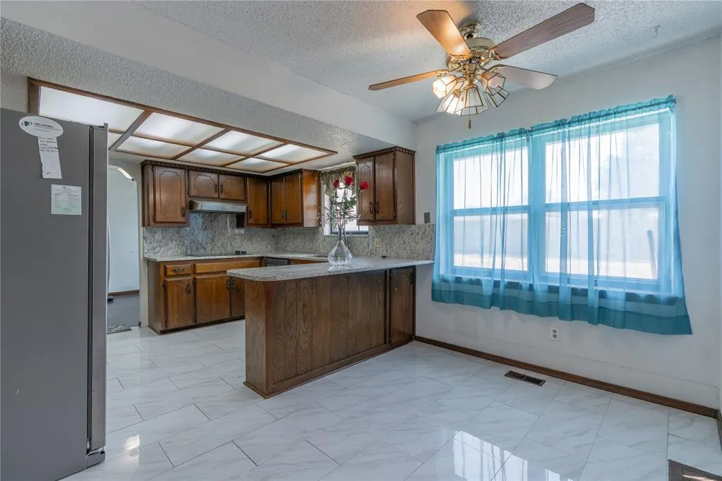 Photo 17 — 212 Americana Court, Norman, OK 73069