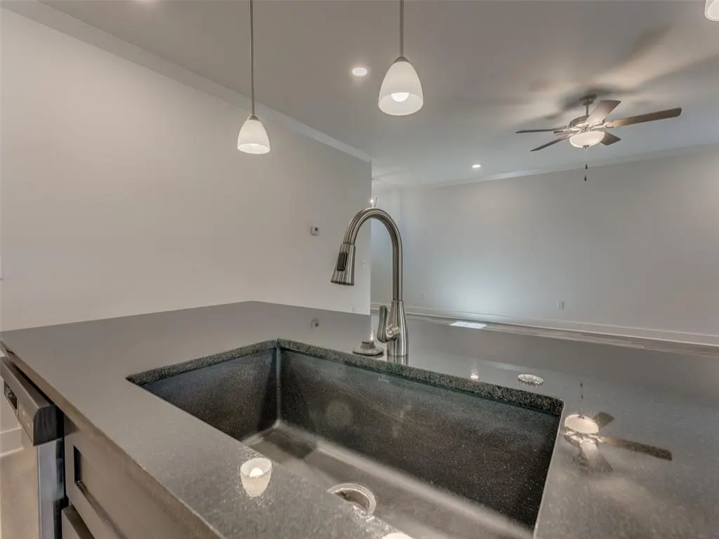 Photo 7 — 1325 Monterey Drive, Norman, OK 73072
