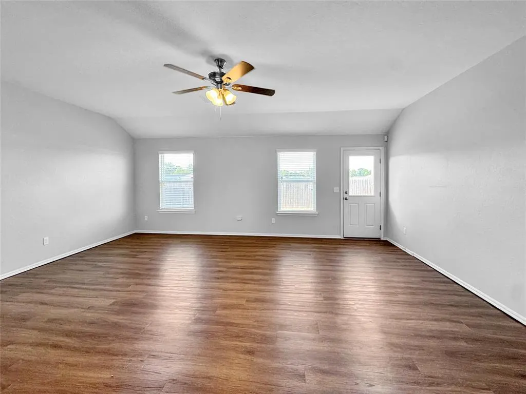 Photo 2 — 3517 SE 94th Street, Oklahoma City, OK 73160