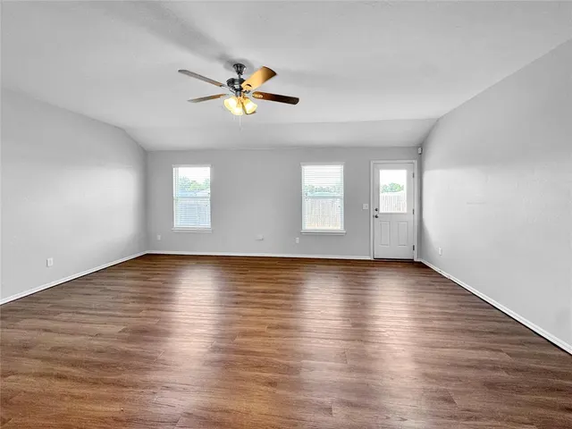 Photo 2 — 3517 SE 94th Street, Oklahoma City, OK 73160