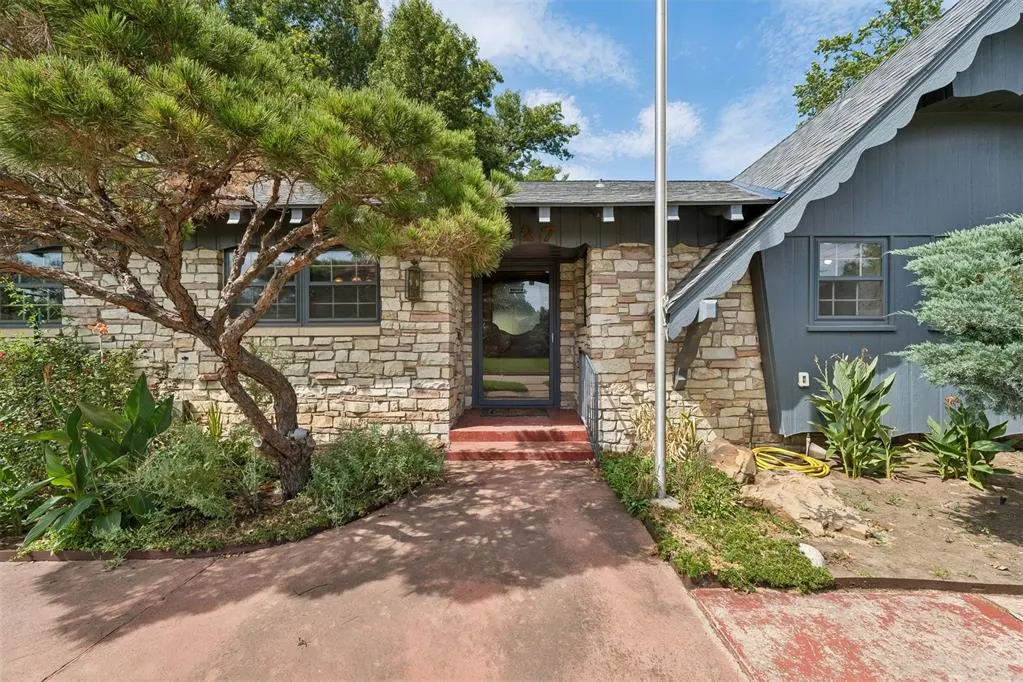 Photo 6 — 1527 Holliday Drive, Norman, OK 73069