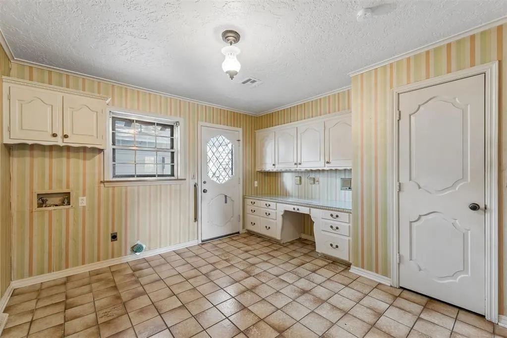 Photo 37 — 1527 Holliday Drive, Norman, OK 73069