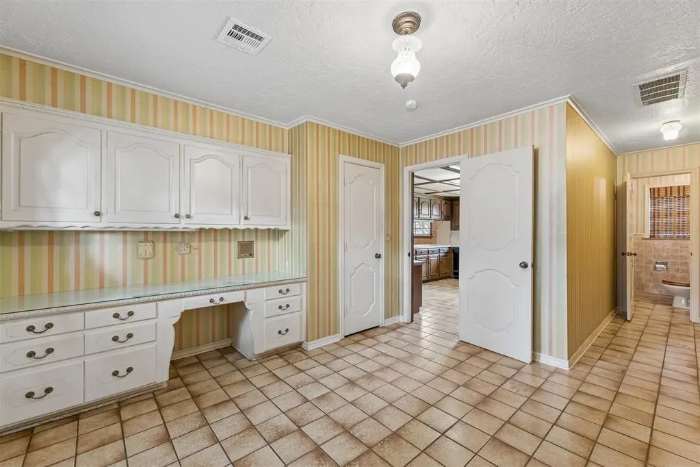 Photo 38 — 1527 Holliday Drive, Norman, OK 73069