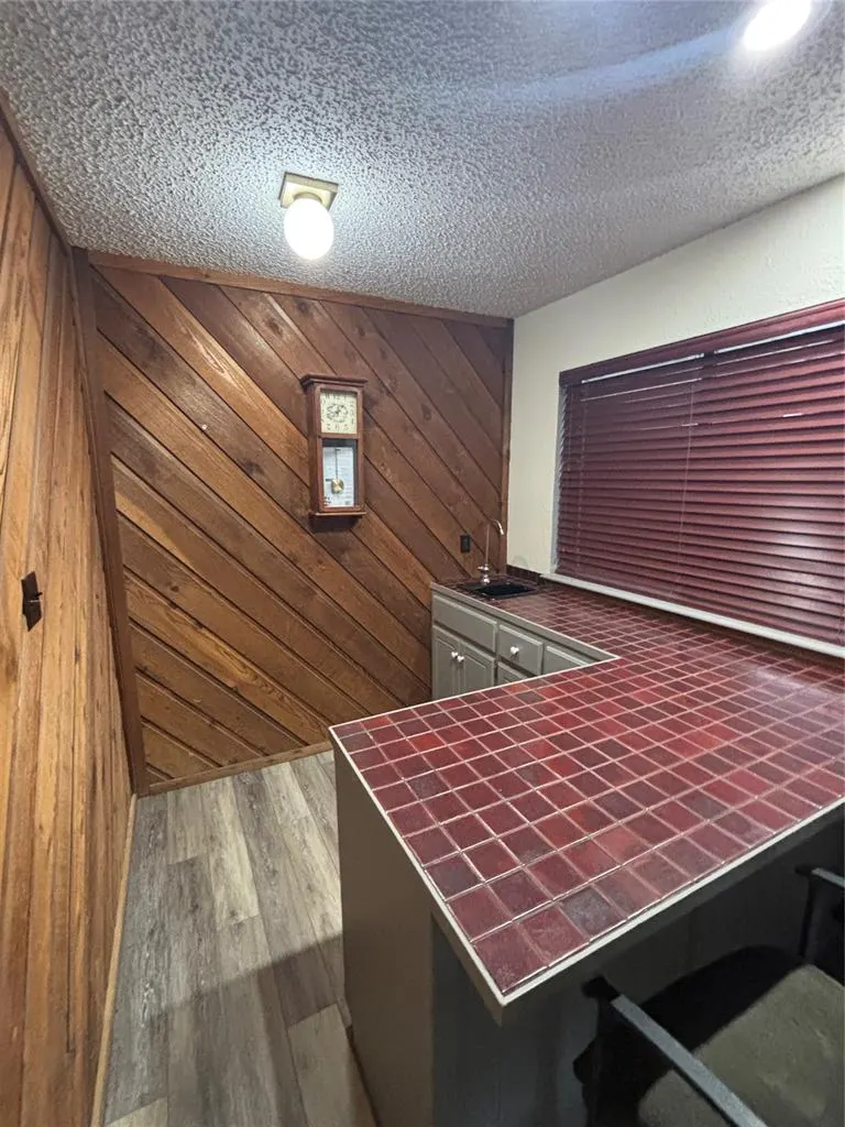 Photo 8 — 417 Boulder Court, Norman, OK 73072
