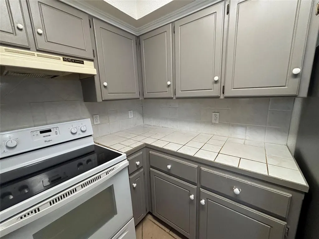 Photo 15 — 417 Boulder Court, Norman, OK 73072