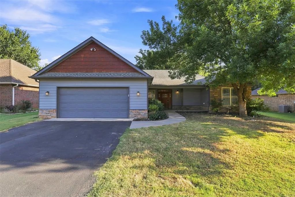 Photo 2 — 4824 W Oakcrest Road, Stillwater, OK 74075