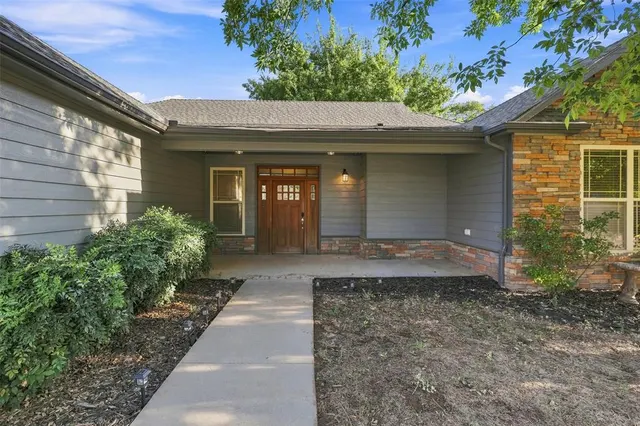Photo 8 — 4824 W Oakcrest Road, Stillwater, OK 74075