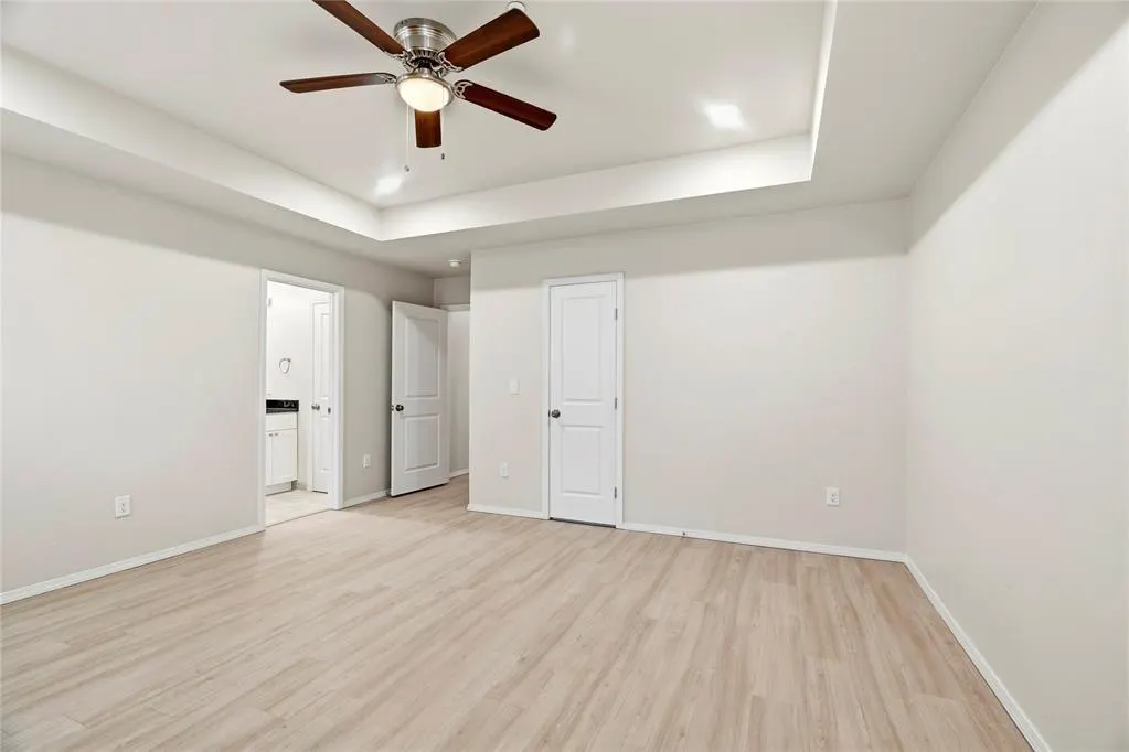 Photo 20 — 212 E Abbot Lane, Mustang, OK 73064
